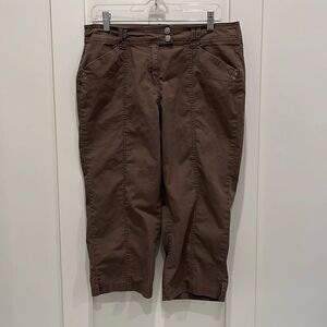 Lulu B brown capri pants-FREE w/bundle purchase